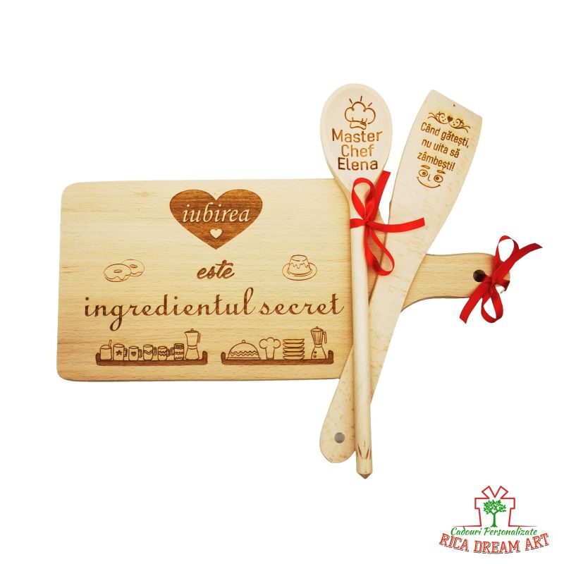  Set de bucatarie personalizat "Master Chef", 3 piese - Tocator, Spatula si Lingura de lemn